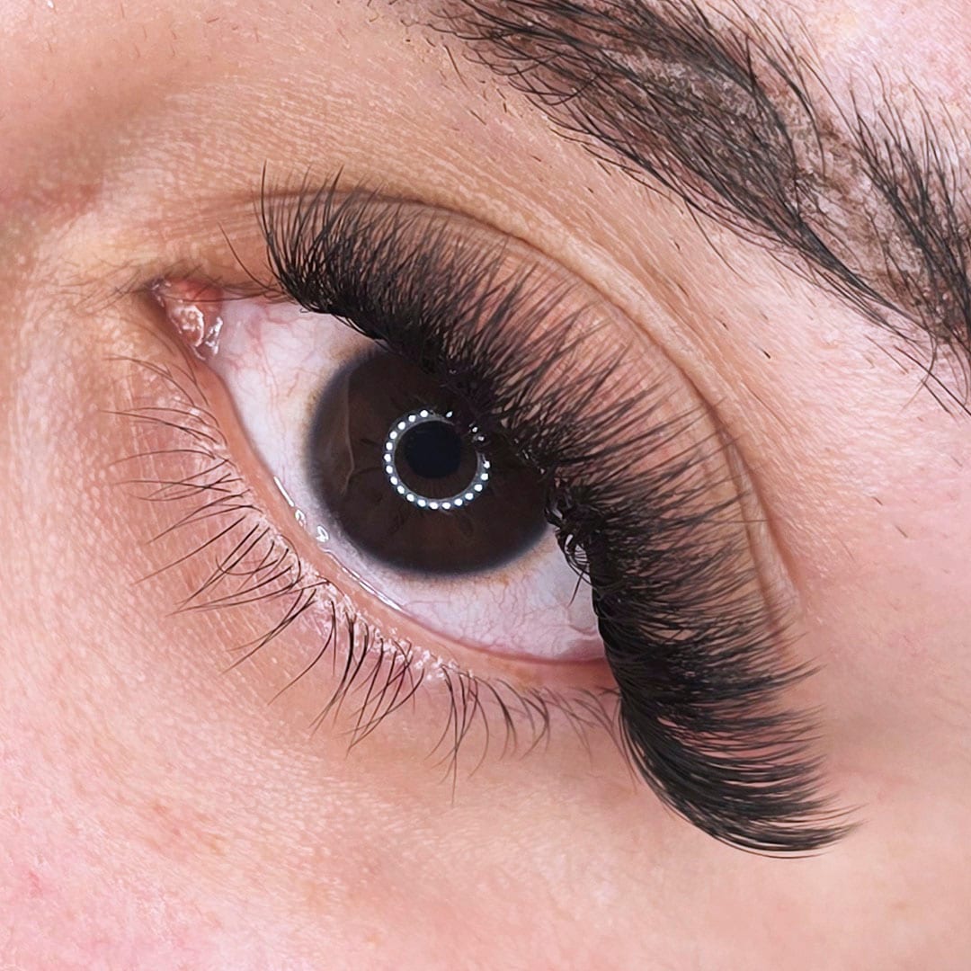 Sexy Mega Volume Effect Full Set by Eybonee Spa, Thousand Oaks CA