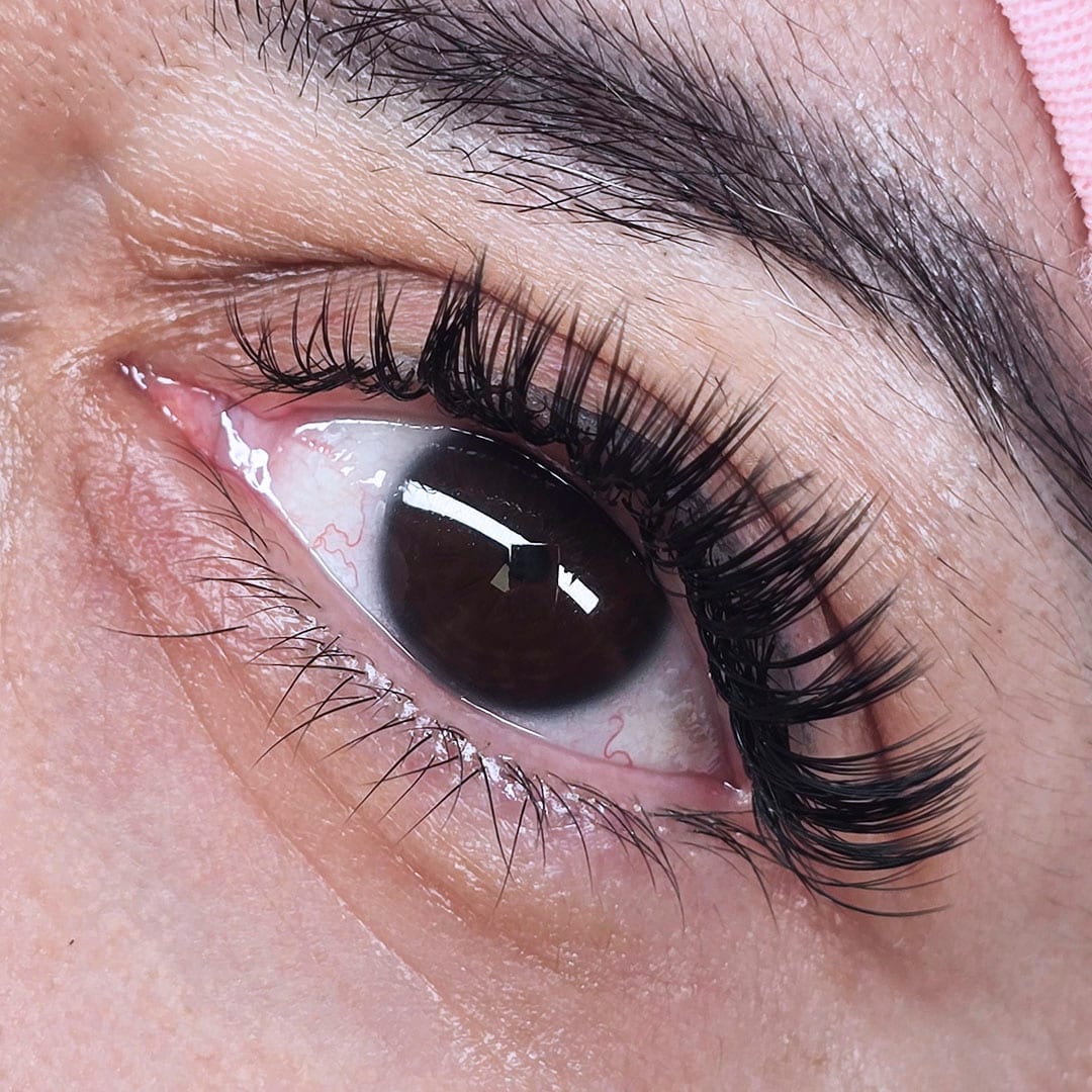 Glamour Wet Effect Full Set by Eybonee Spa, Thousand Oaks CA